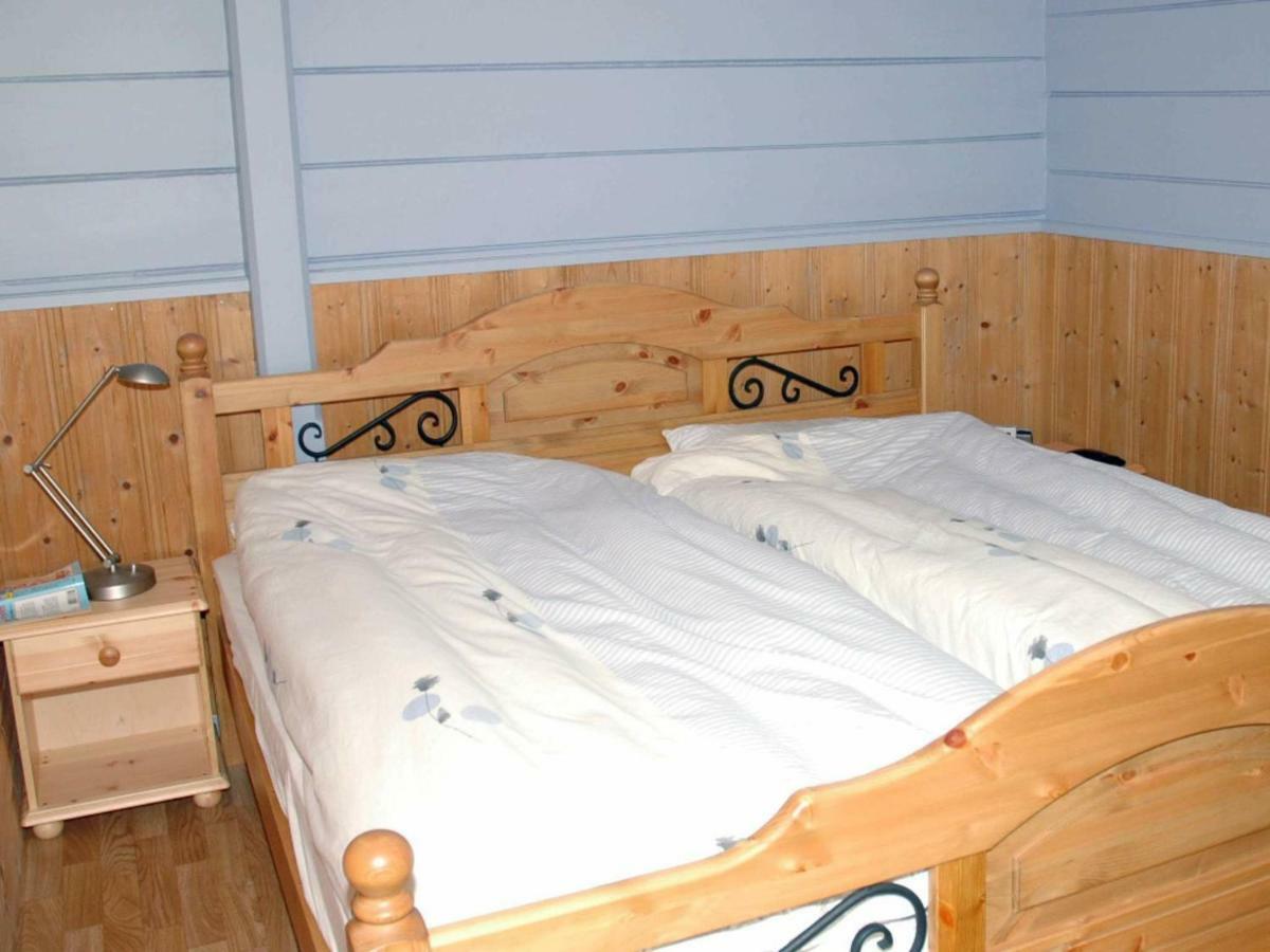 Three-Bedroom Holiday Home In Isfjorden Torvik Экстерьер фото