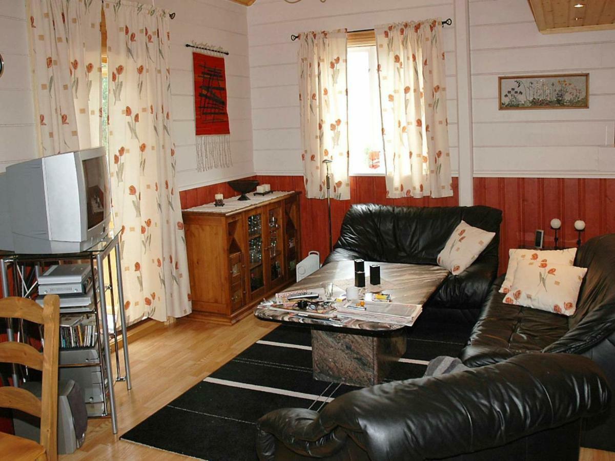 Three-Bedroom Holiday Home In Isfjorden Torvik Экстерьер фото